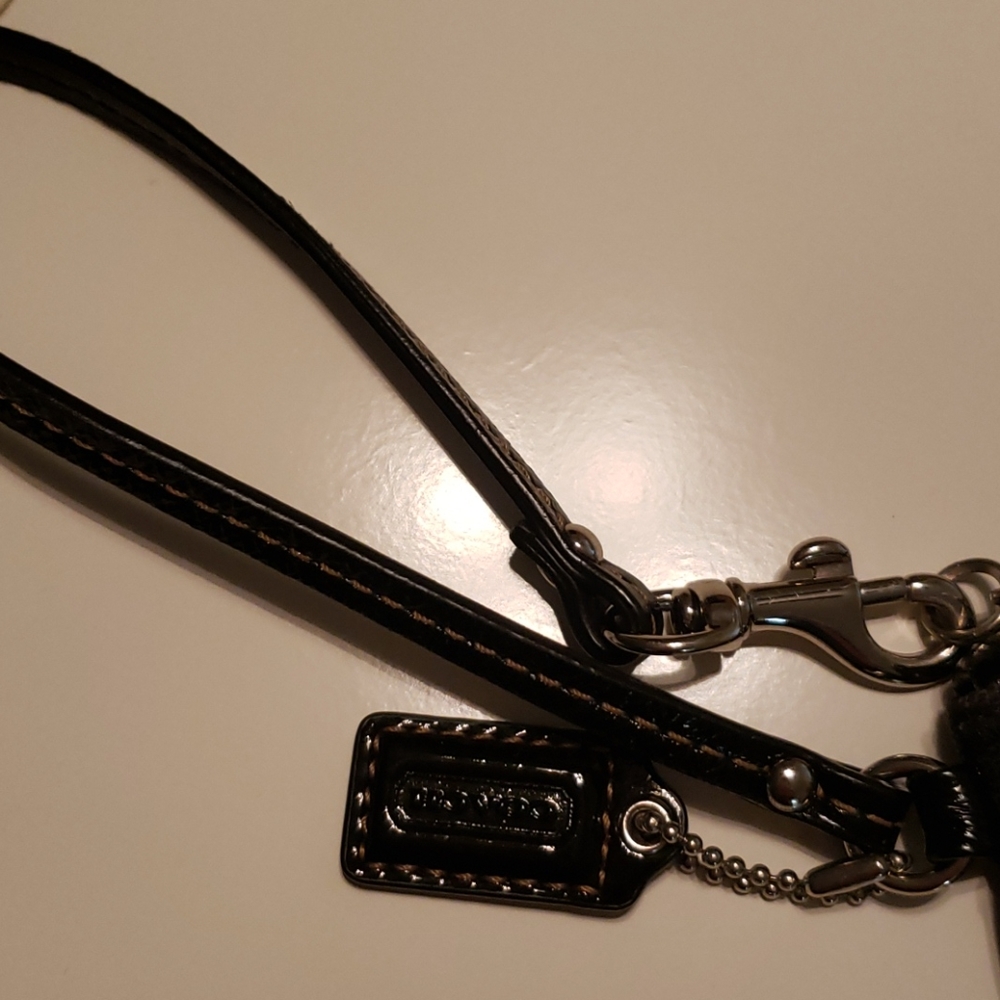 Coach Wristlet - Picture 3 of 4